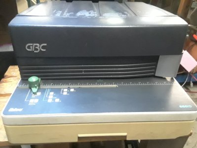 GBC Magna Punch 660ID with Velo Die